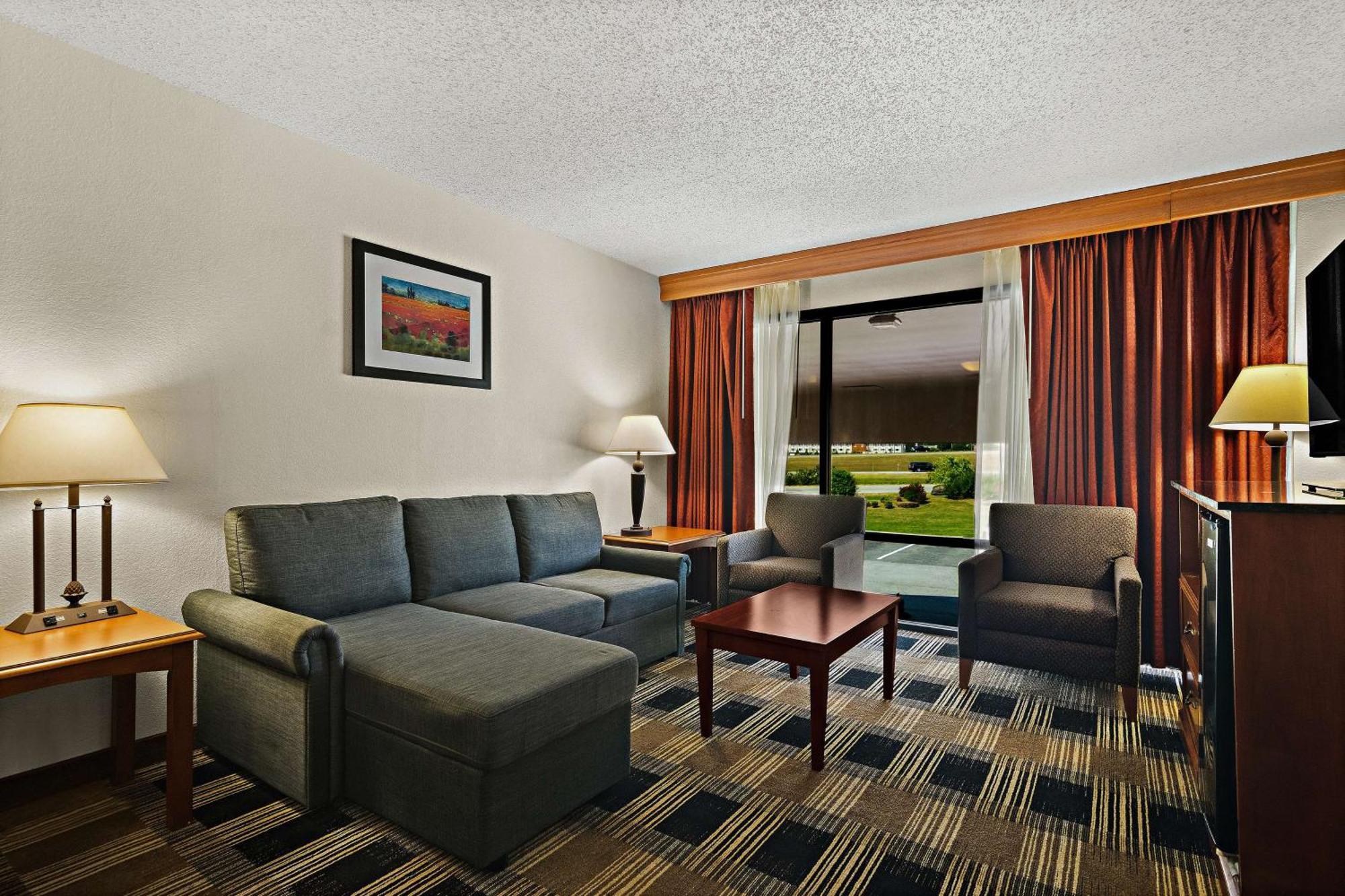 Best Western Windsor Suites Fayetteville Exterior photo